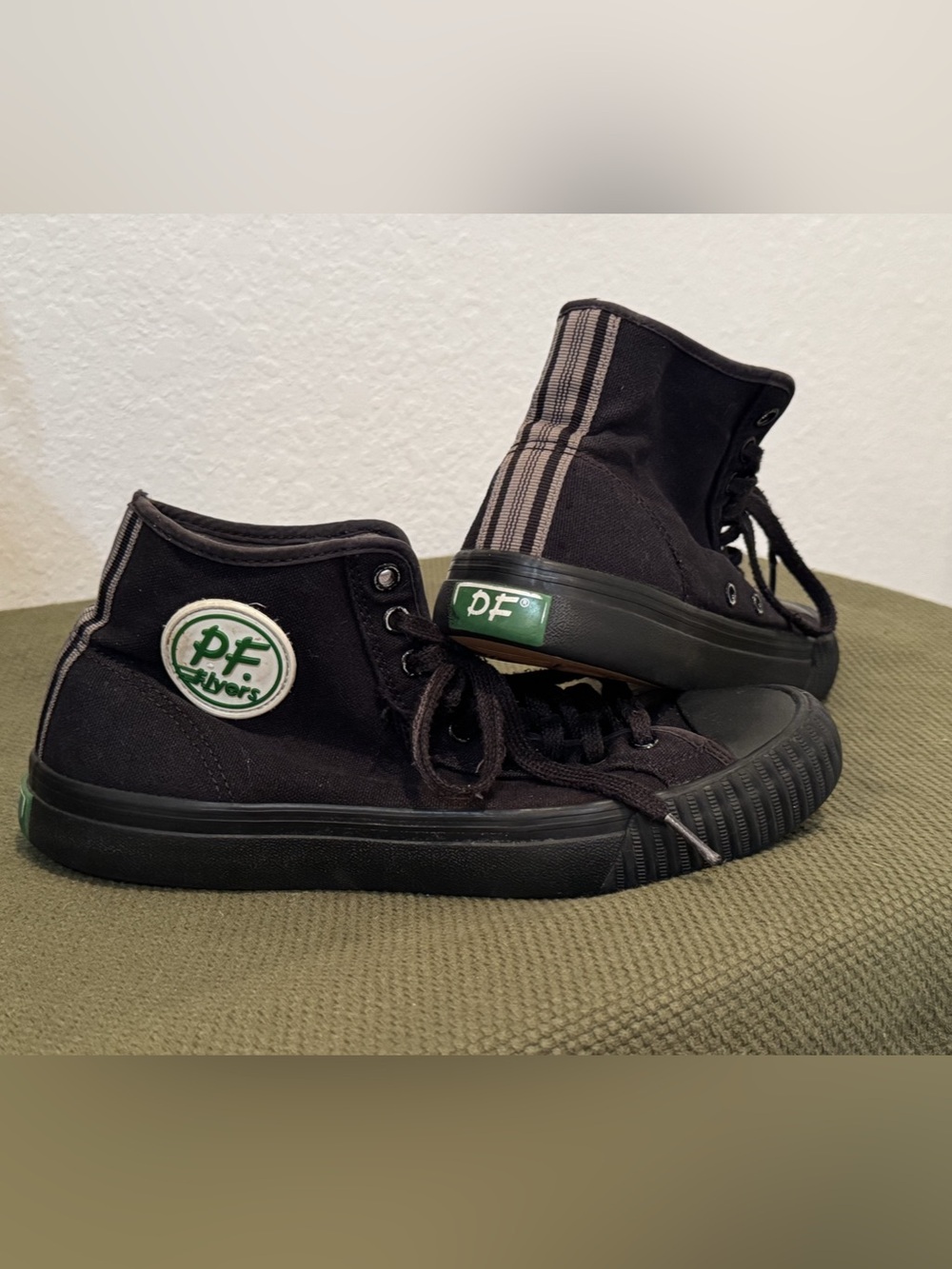 PF Flyers Center Hi Sandlot Triple Black High Top Sneakers M8 W9.5 MC2001SD